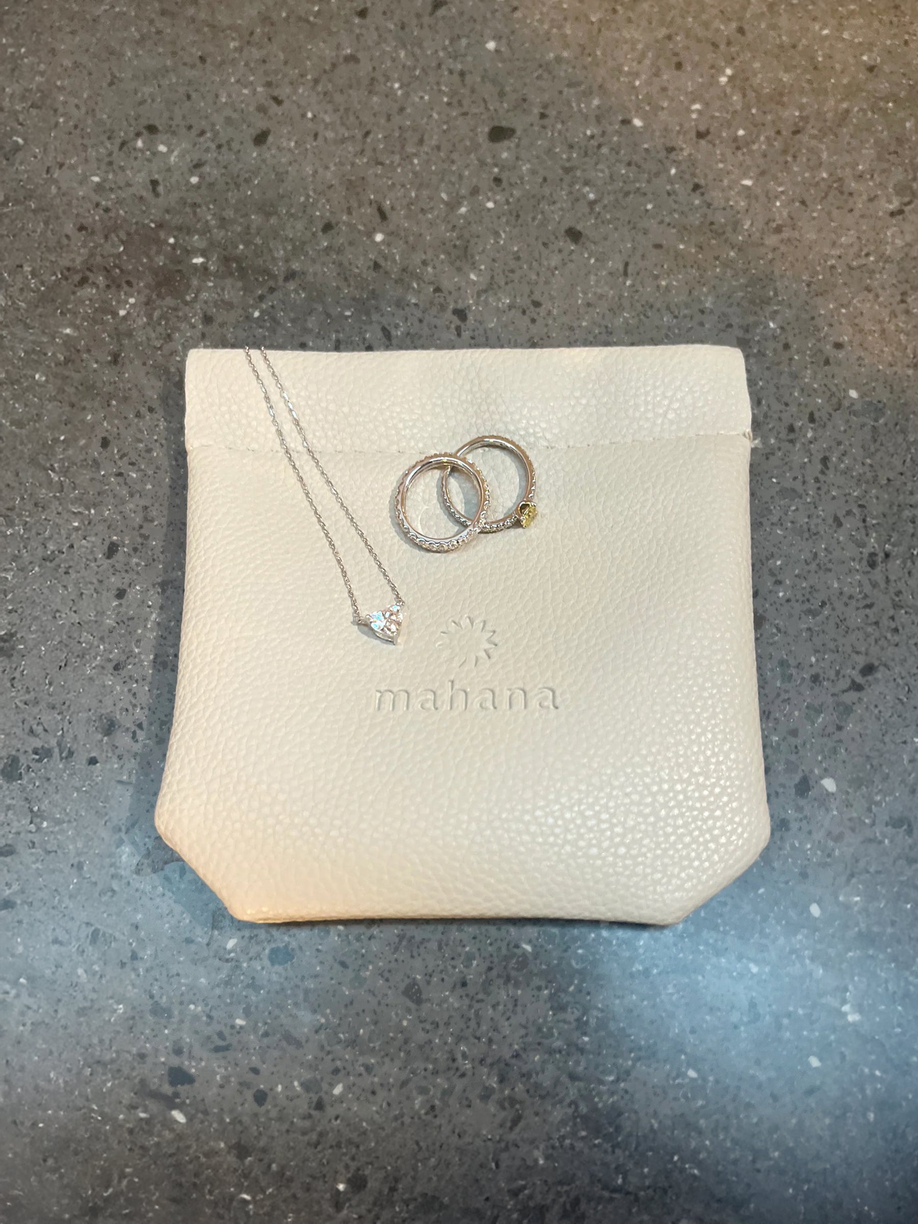 mahanaオリジナルポーチ