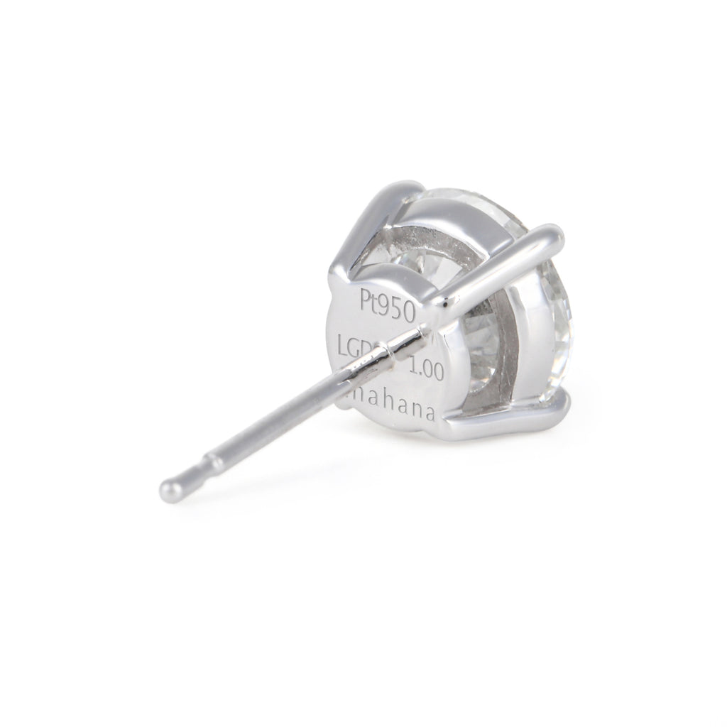 Stud Pierced Earrings/Round